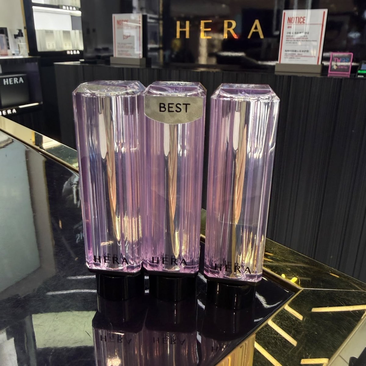 HERA HE803 LIPSTICK (KR38.0)
