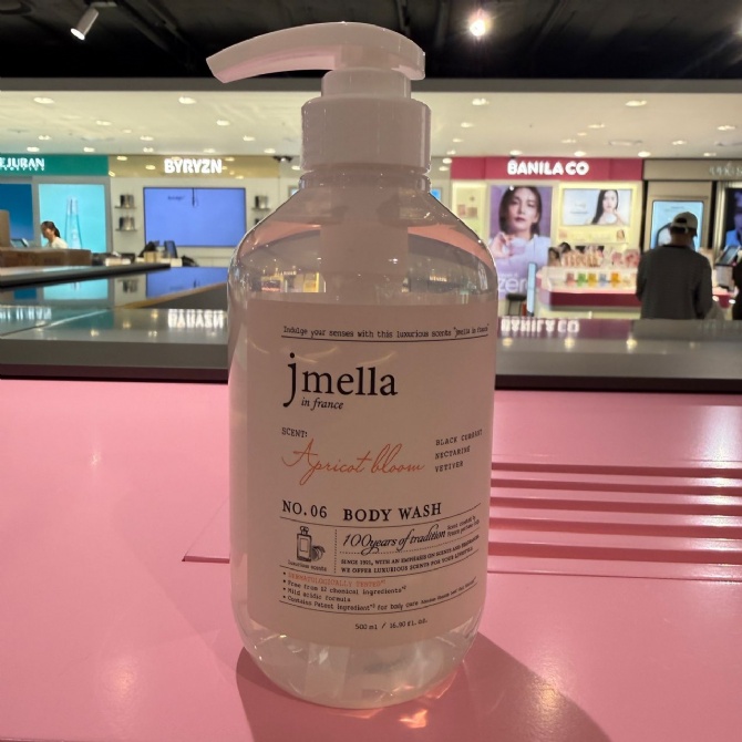JM SOLUTION JM306 NO.6 APRICAT BLOOM BODY WASH 500ML